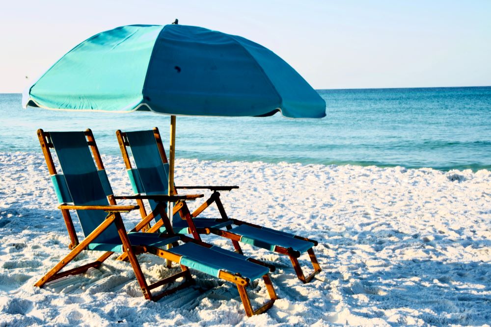 beach chairs on siesta key
